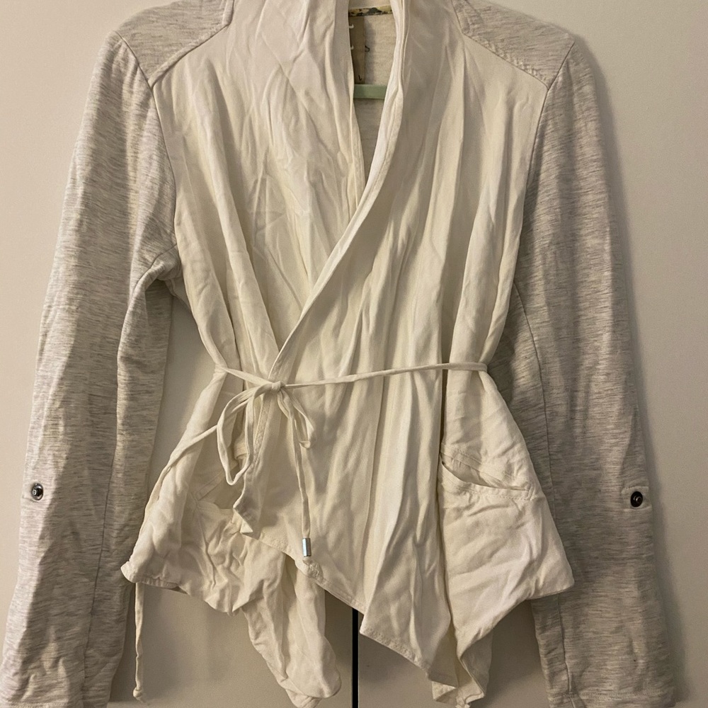 Woven / Knit Wrap Lounge Top